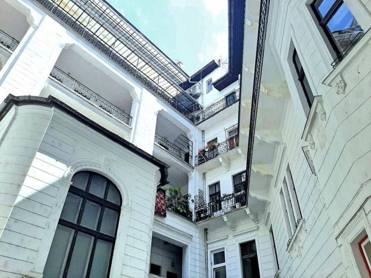 Bourgeois Elegance In The Heart Of Budapest Extérieur photo