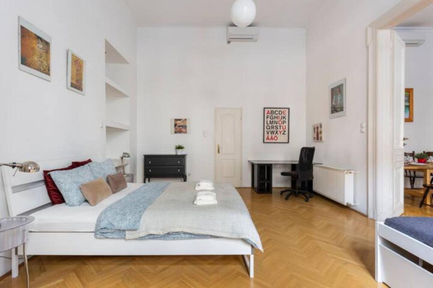 Bourgeois Elegance In The Heart Of Budapest Extérieur photo