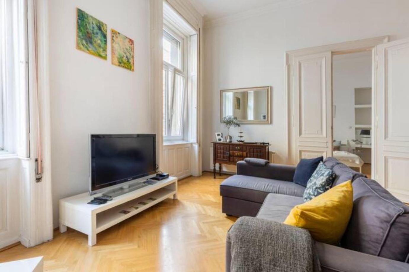Bourgeois Elegance In The Heart Of Budapest Extérieur photo