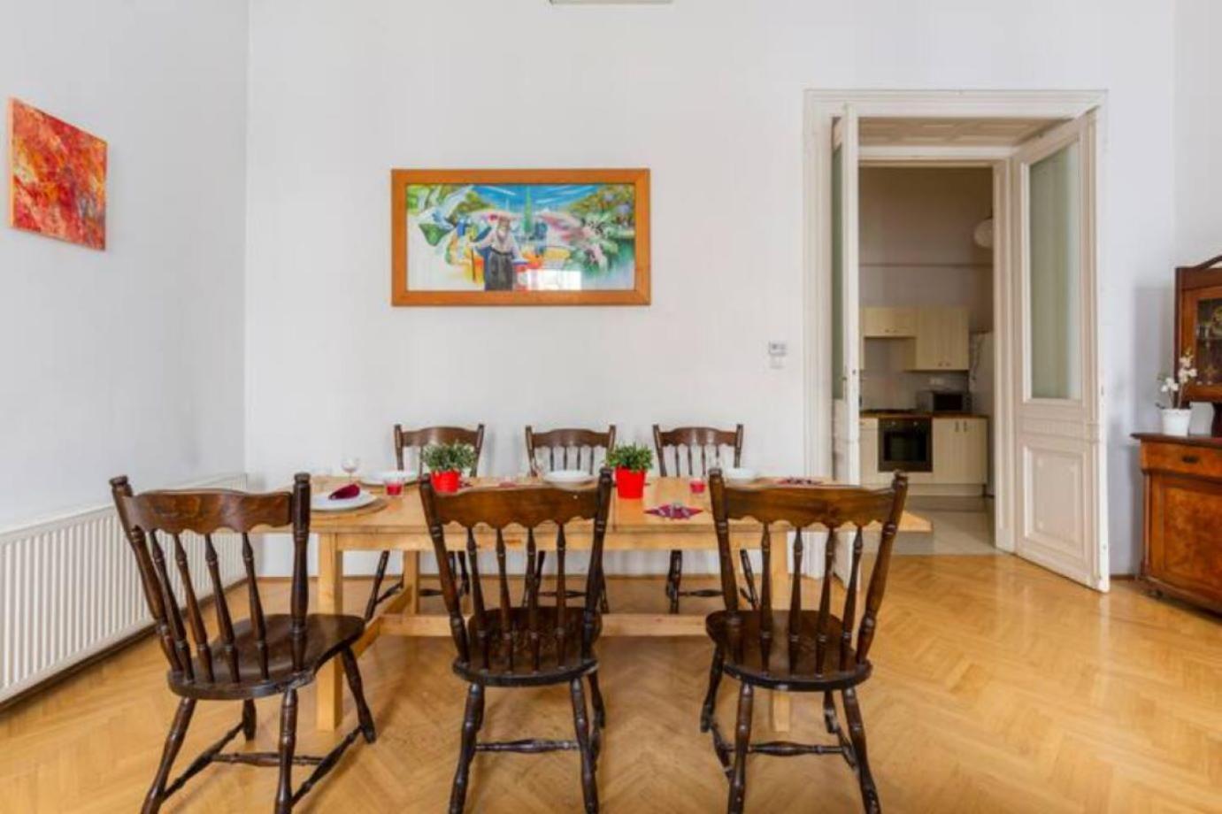 Bourgeois Elegance In The Heart Of Budapest Extérieur photo