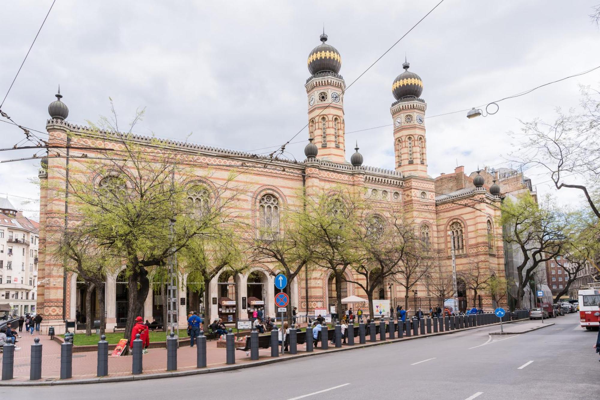 Bourgeois Elegance In The Heart Of Budapest Extérieur photo