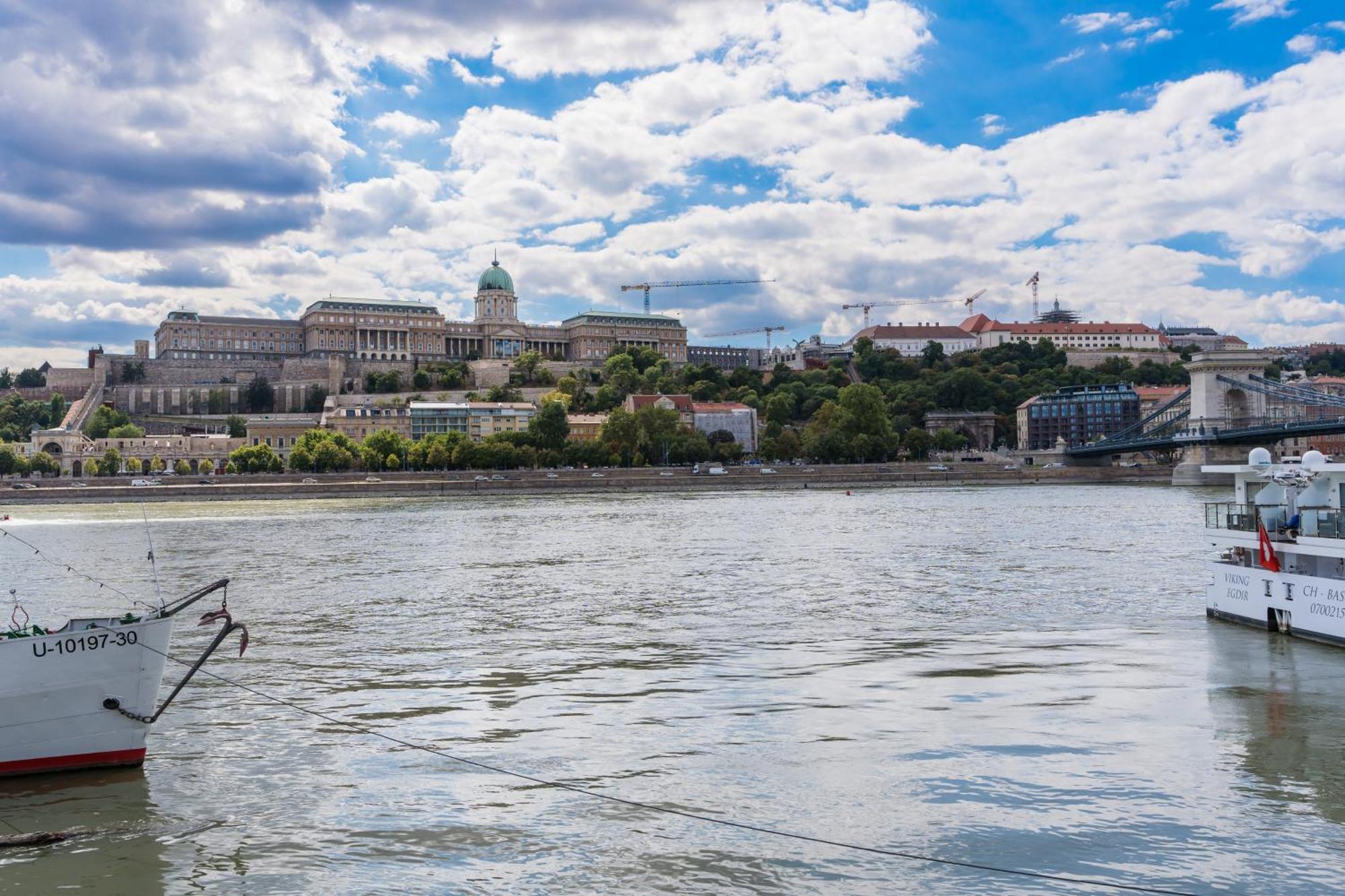 Bourgeois Elegance In The Heart Of Budapest Extérieur photo